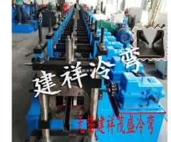 光伏支架成型机