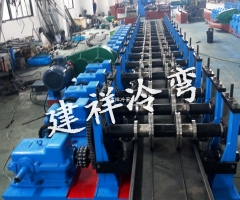 脚踏板成型设备