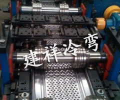 脚踏板成型设备