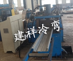 立体浪板成型设备