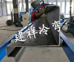 立体浪板成型设备