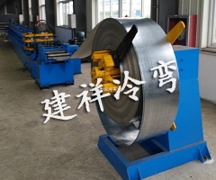 立体浪板成型设备