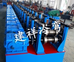 立体浪板成型设备