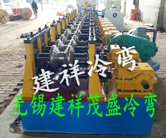 公路护栏板成型设备
