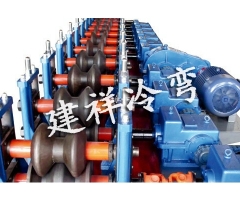 高速公路护栏成型机