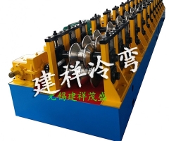 高速公路护栏成型机