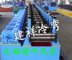 梯边电缆桥架成型设备