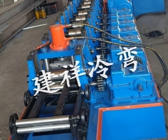 梯边电缆桥架成型设备