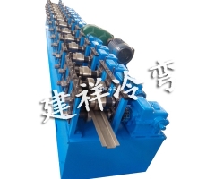 电梯门板成型设备