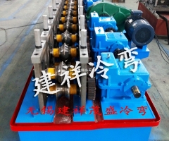 电梯立柱成型设备