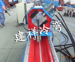 电梯门板加强筋成型设备