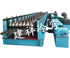 涵洞波纹板成型机