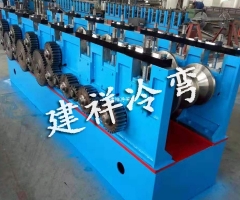 护栏板矫正机设备