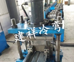 立体浪板成型设备