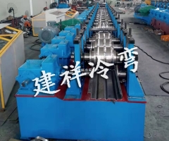 立体浪板成型设备