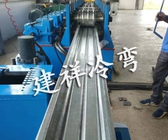 立体浪板成型设备