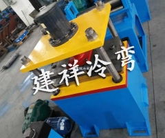 两波护栏板设备