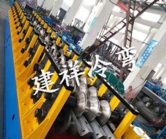 三波护栏板成型设备