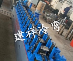 护栏板成型设备